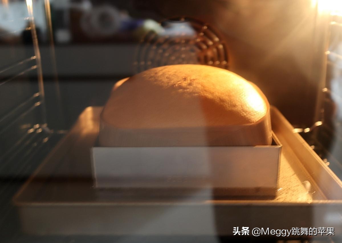 古早蛋糕和戚风蛋糕蛋白打发区别,蛋白打发到什么程度蛋糕才会柔软