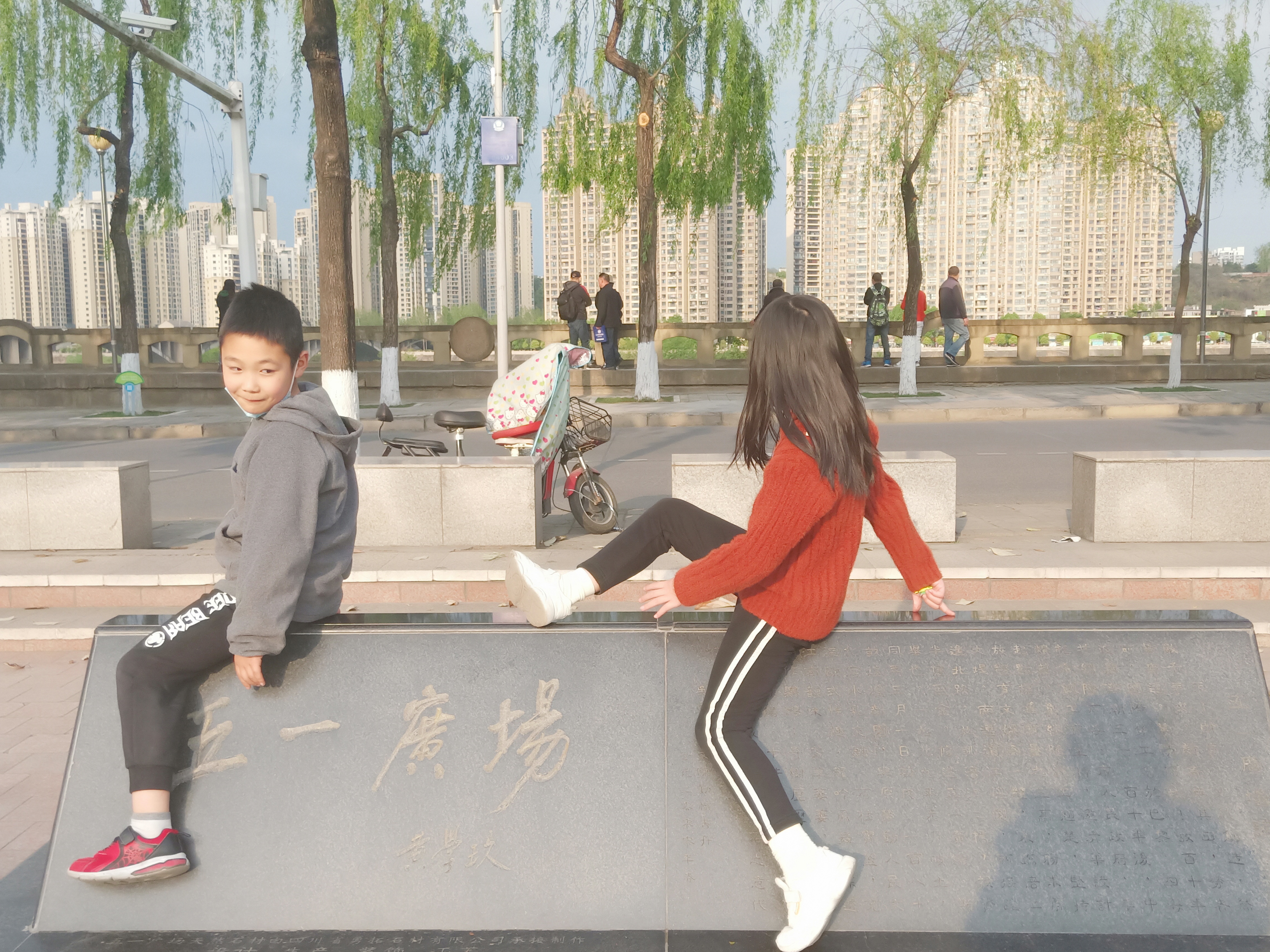 四川绵阳五一广场，一个让人流连忘返的地方