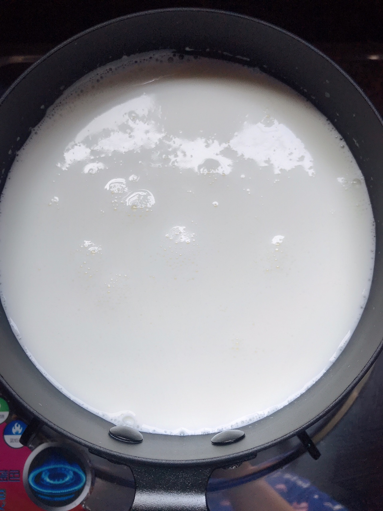 奶油打发的方法和技巧,奶油打发教程要加黄油吗