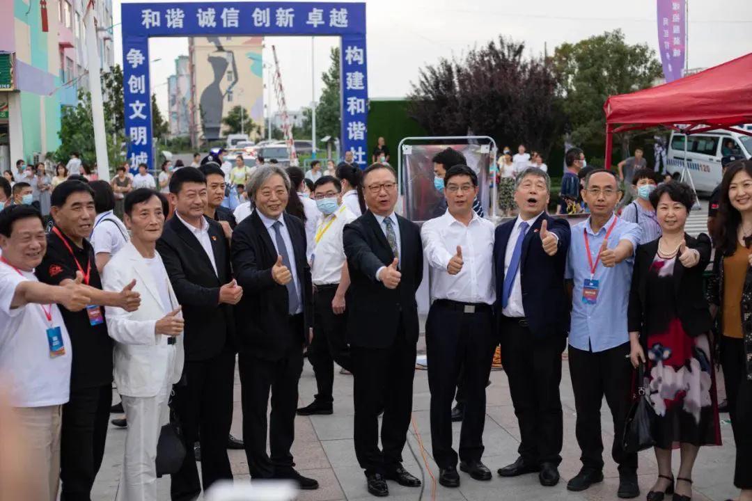 服装热销直播,服装直播放量