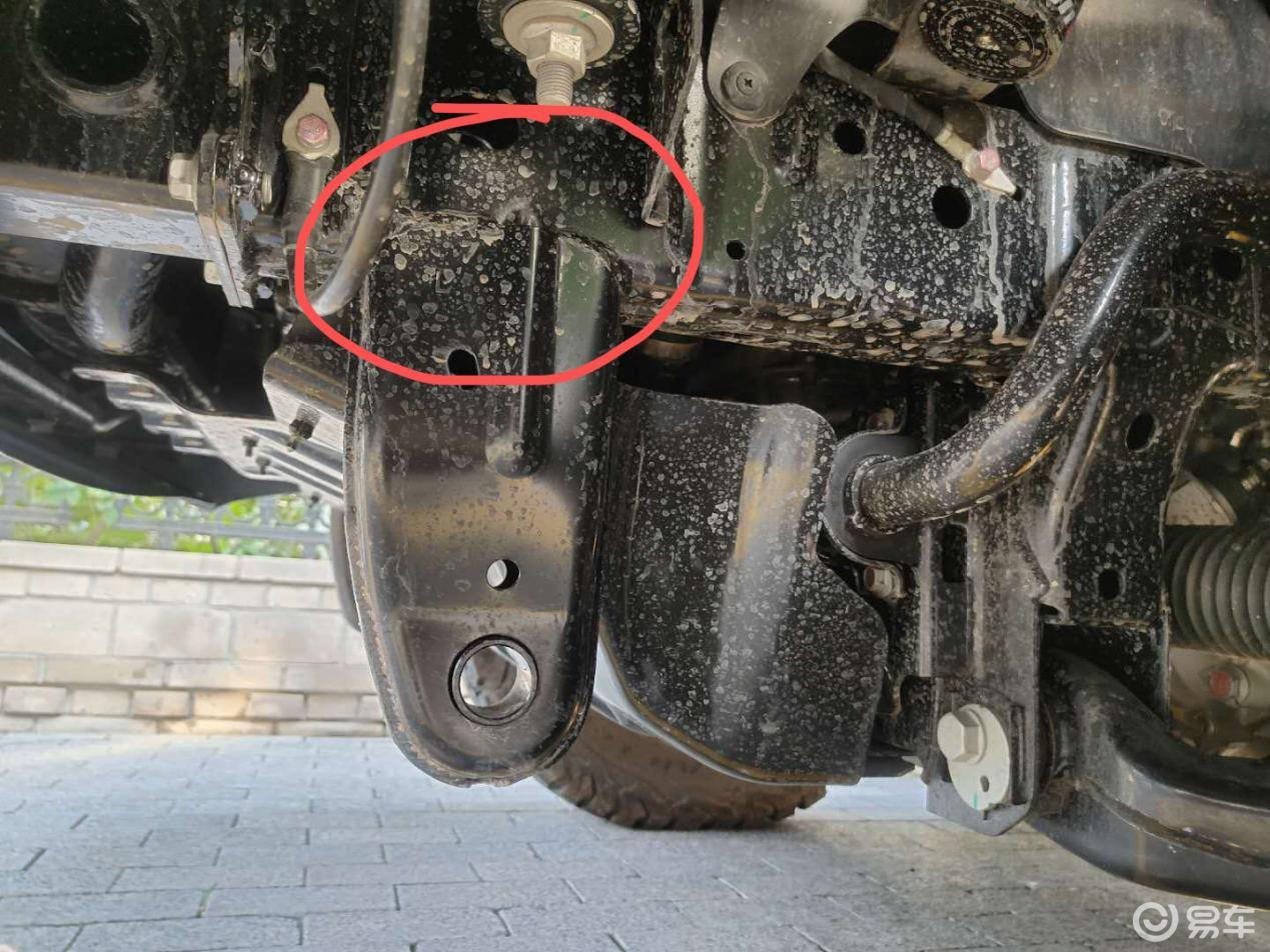 拖车钩飞弹,拖车钩断裂回弹