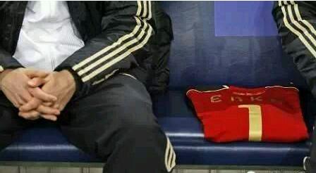 足球感人催泪片段真实事件,足球感动瞬间催泪片段2014阿根廷