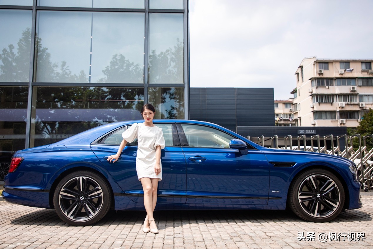 手工打造，感受造车艺术之美与机械之美，实拍6.0TW12版宾利飞驰