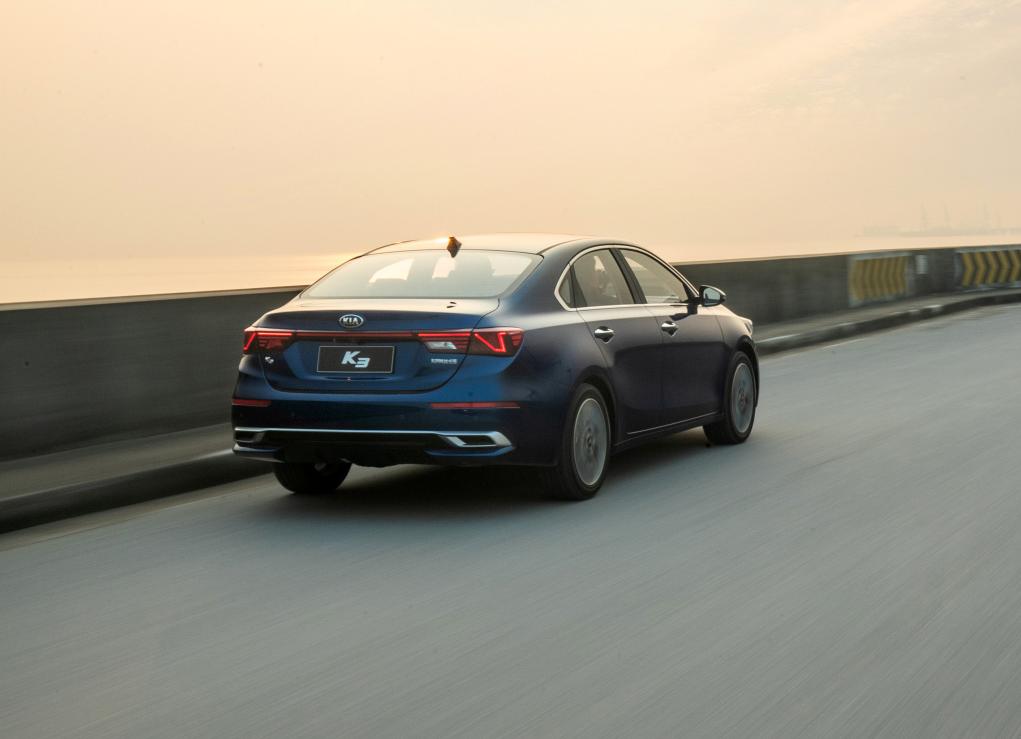 起亚k3新款cvt,全地形22555r17at轮胎