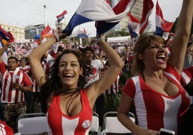 国外生活八年，娶了两个老婆，看我如何做到。