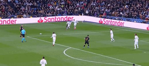 罗纳尔多退役巴西8年没缓过来,罗纳尔多是贫民窟出来的吗