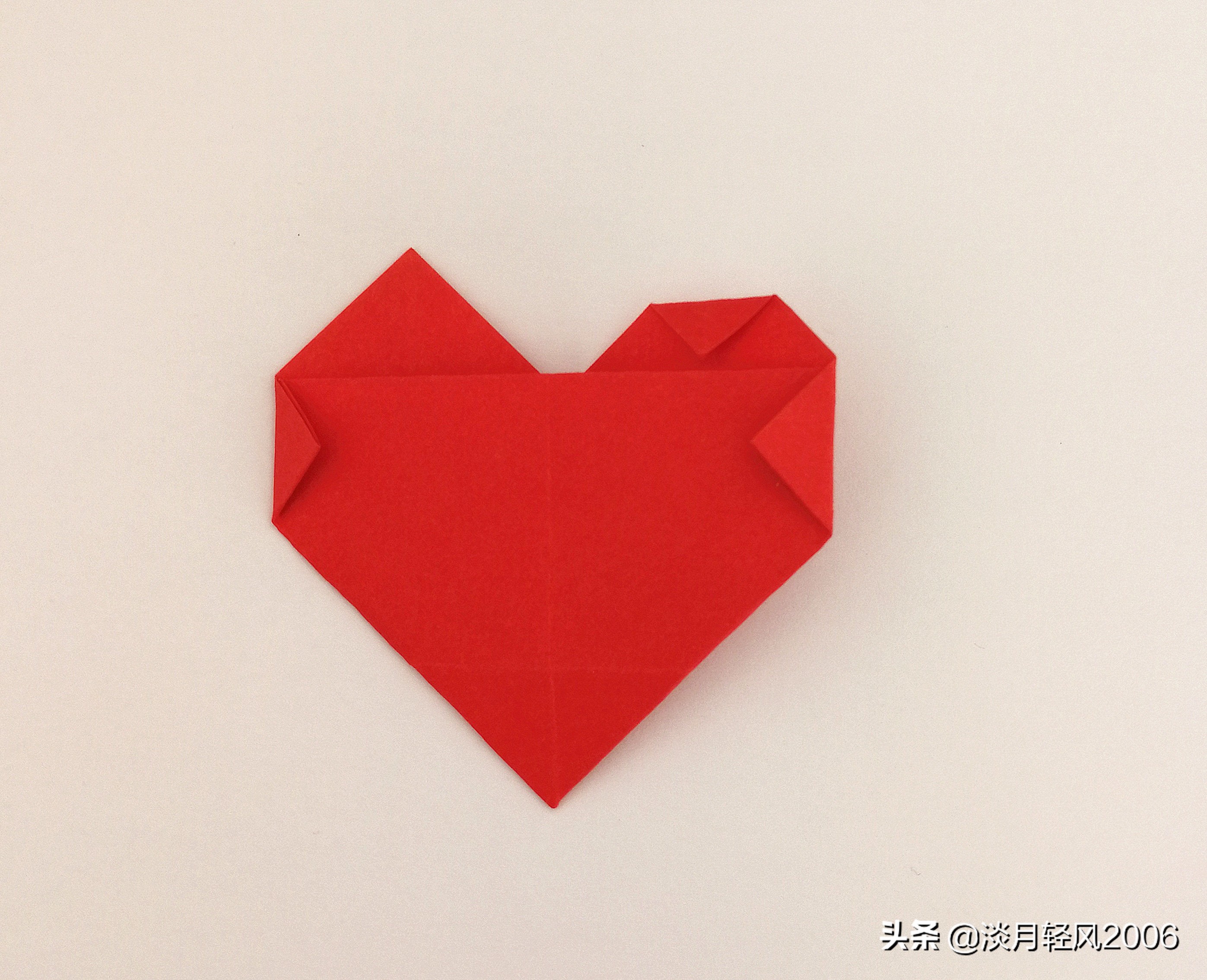 用正方形纸折的小儿手工简单,一张纸折的简单小手工