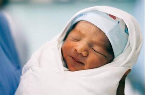 新生儿退黄疸妙招,新生儿病理性黄疸