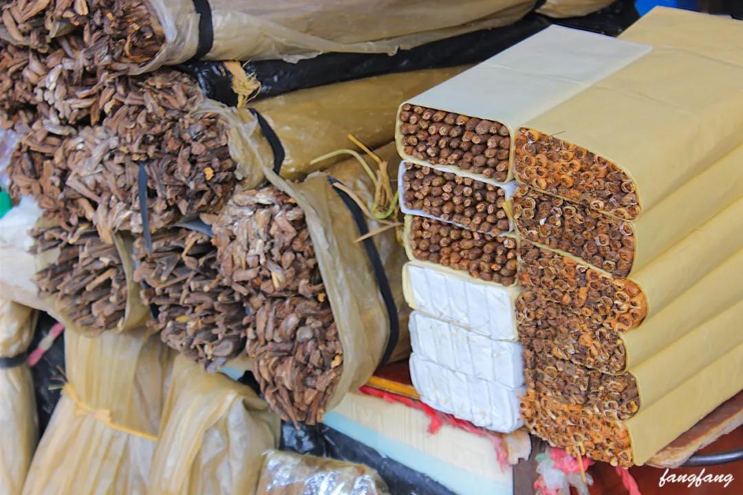 鍐嶈瀹滃鑿滃潩鏈哄満,鍥涘窛瀹滃鍐嶈