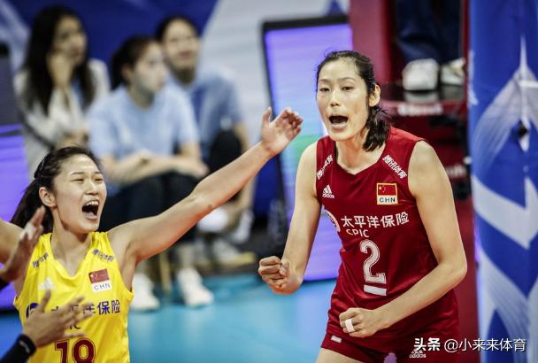 央视今日评中国女排,为中国女排喝彩完整版