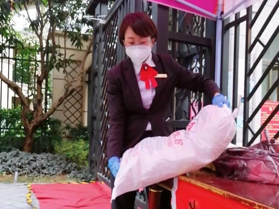 致敬地产人的短句,致敬地产工作者