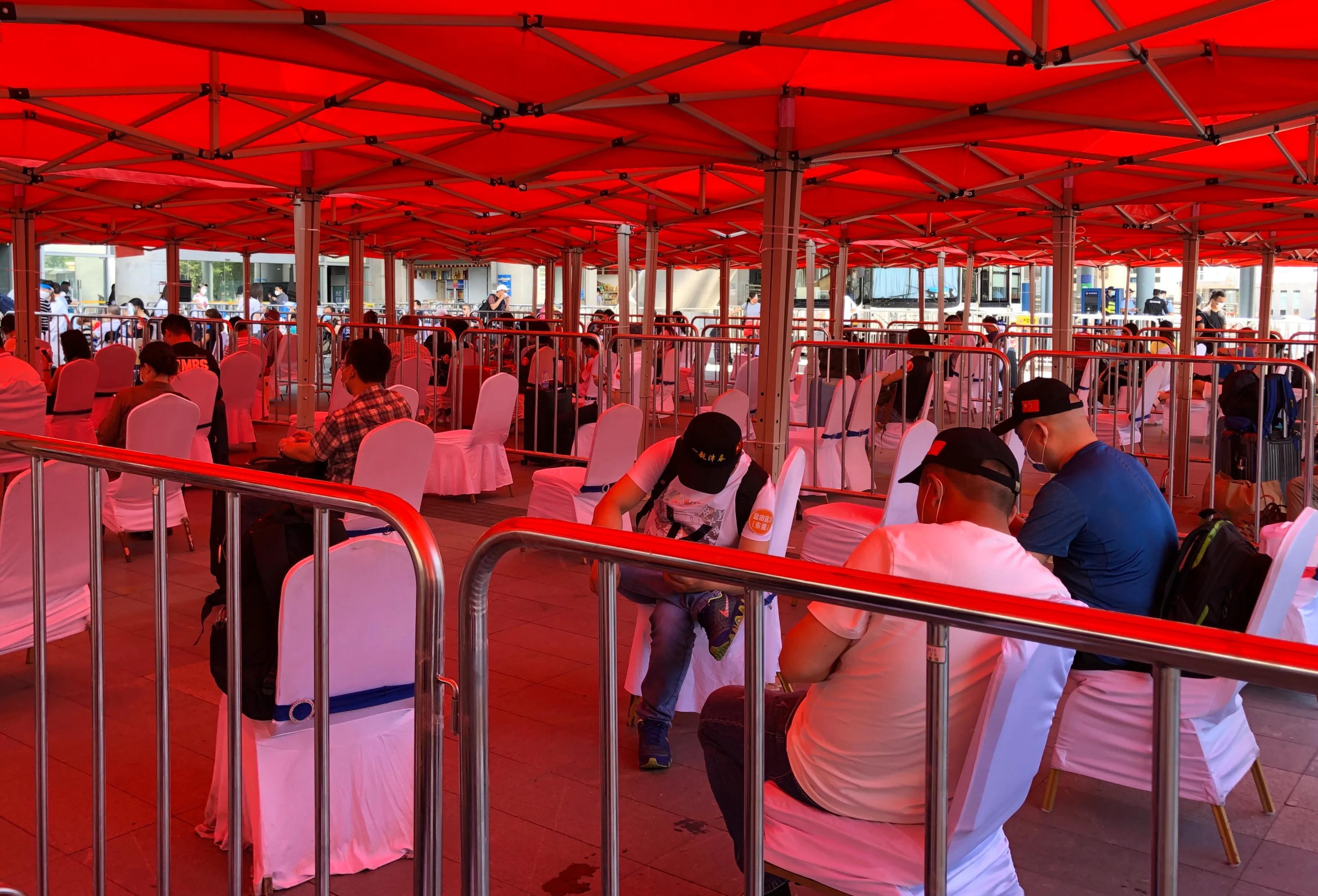 从香港回内地过关攻略视频大全,香港过关去深圳全过程