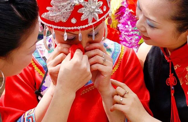 哭嫁习俗苗族,苗族哭嫁习俗的由来