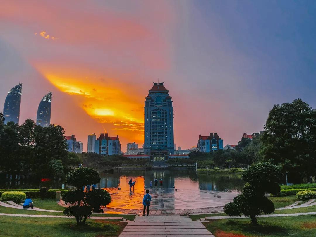 考上厦大研究生你需要多努力,双非本科想上厦大研究生