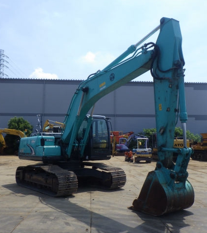 二手sk200-8挖掘机多少钱一台,日本原装进口最新款神钢挖掘机