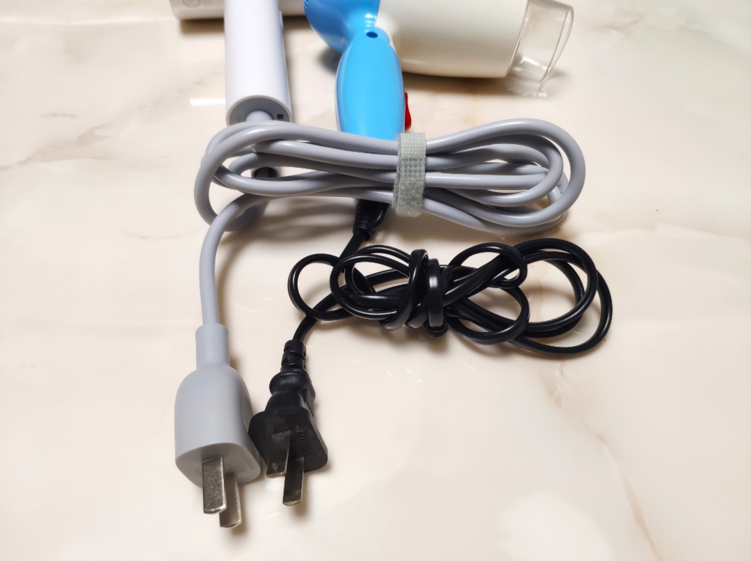 旗舰电吹风,须眉负离子电吹风的介绍