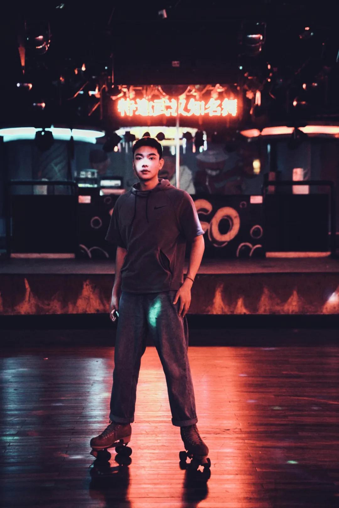 父母约会时，玩得比你野多了