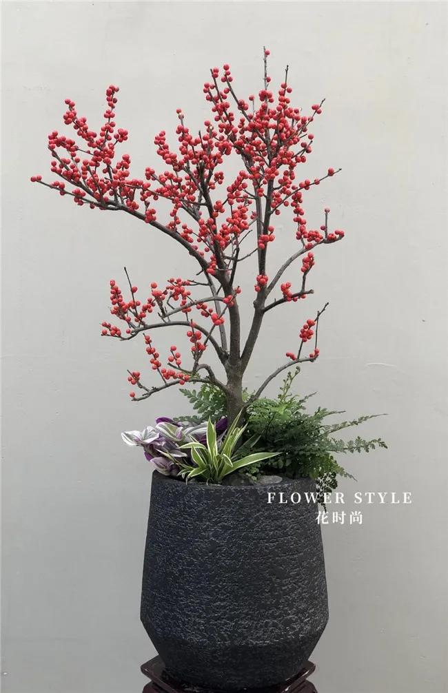 这家不足50㎡的花店，年营业额竟达300多万，被称“花痴”的他是怎么做到的？
