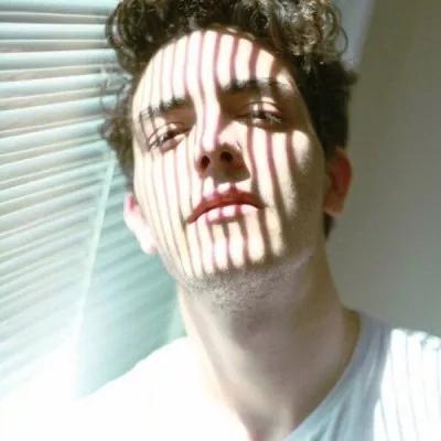 欧美头像ins高级小孩,欧美大叔成熟有魅力头像