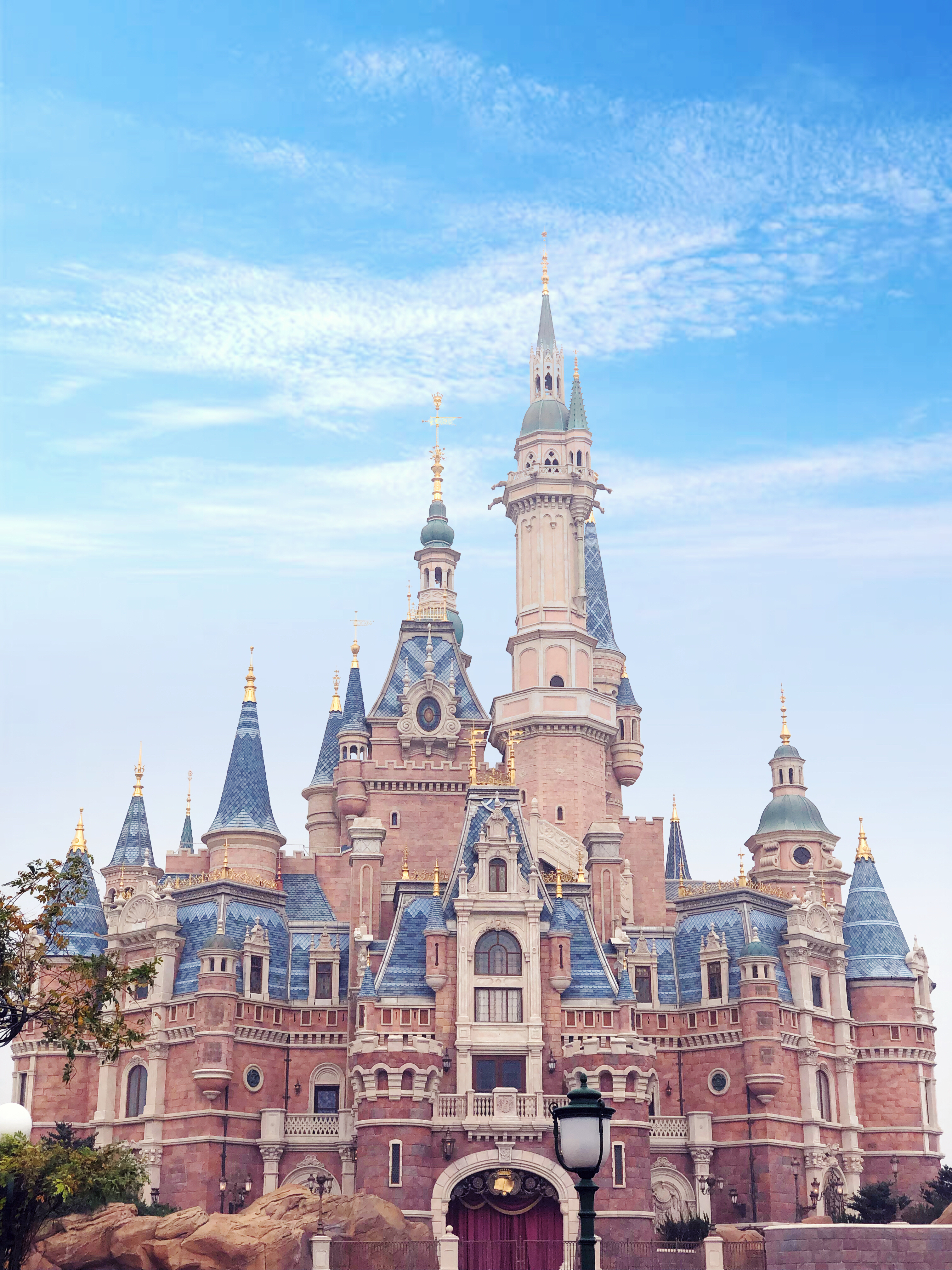 上海迪士尼酒店两天一夜攻略,上海迪士尼旅游攻略小礼品