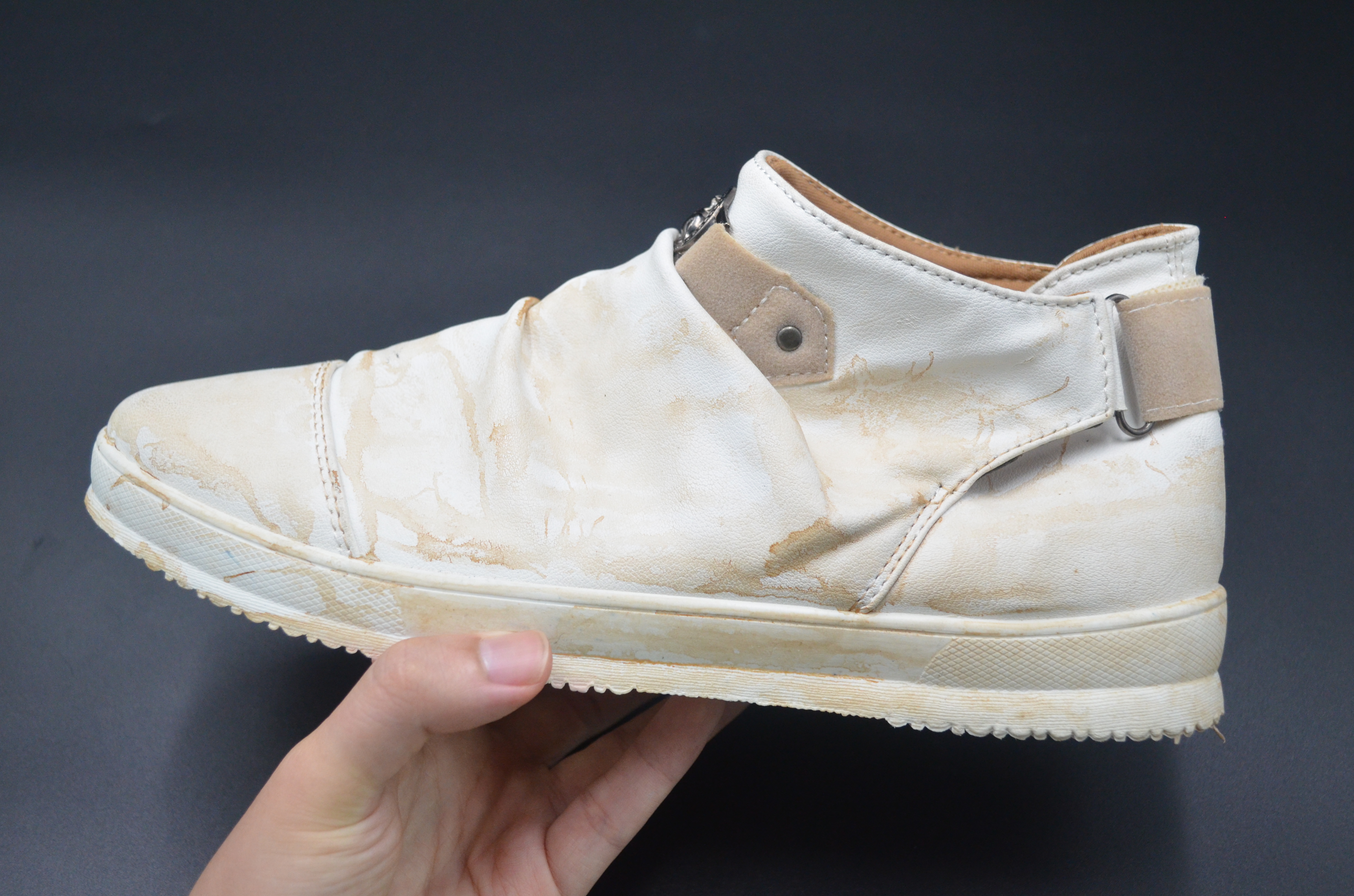 白鞋脏了不用水洗的方法,白鞋不用水洗怎么擦才干净