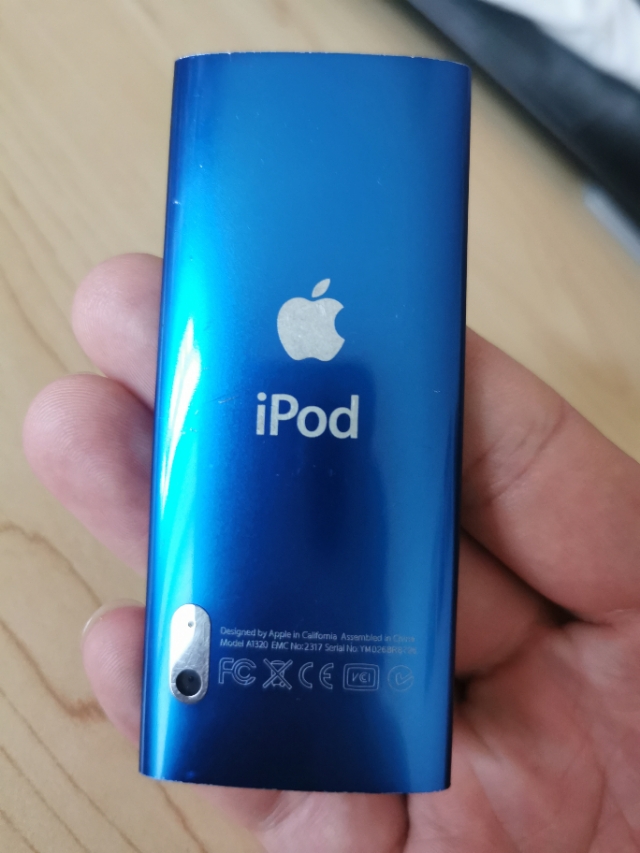 11年前的iPod*放播**器:nano5