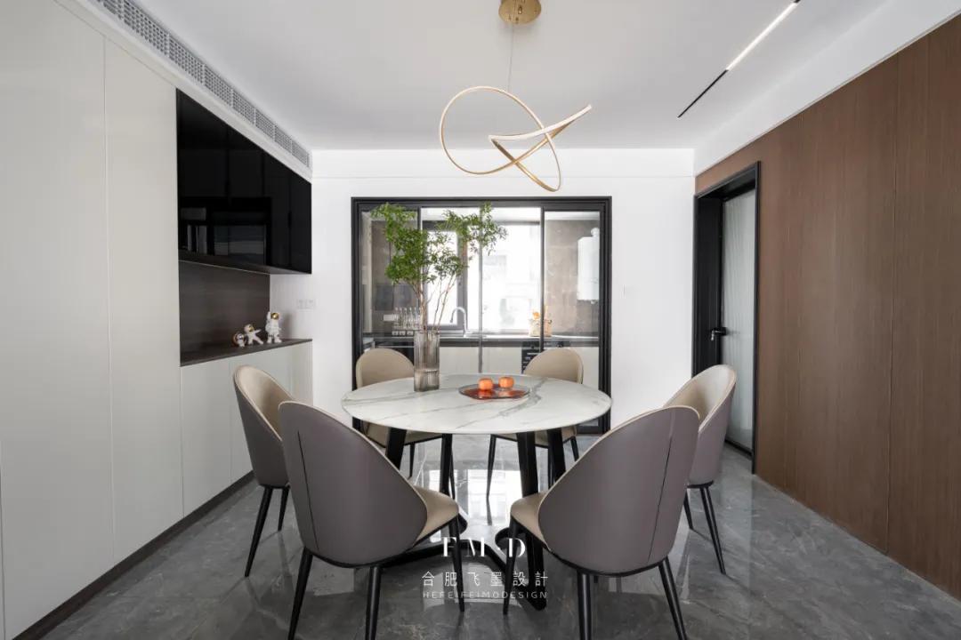 房子装护墙板哪种更好看,卧室里面装护墙板有没有这个必要