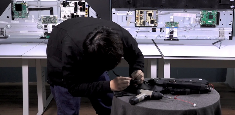 荣耀智慧屏和小米电视拆机事件,小米电视vs荣耀