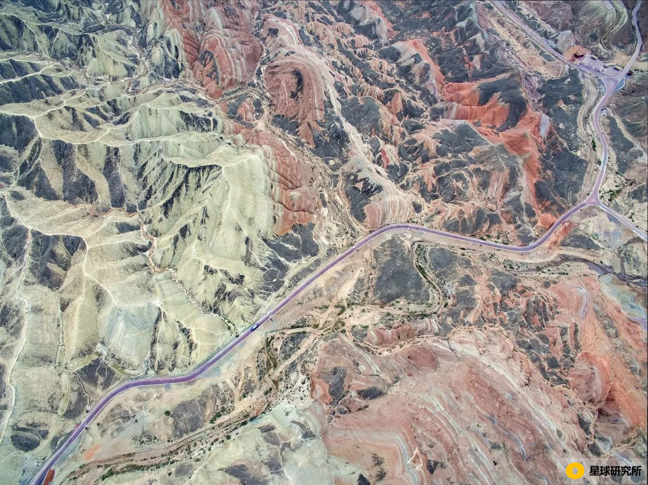 甘肃荒凉风景视频,甘肃荒凉的美景