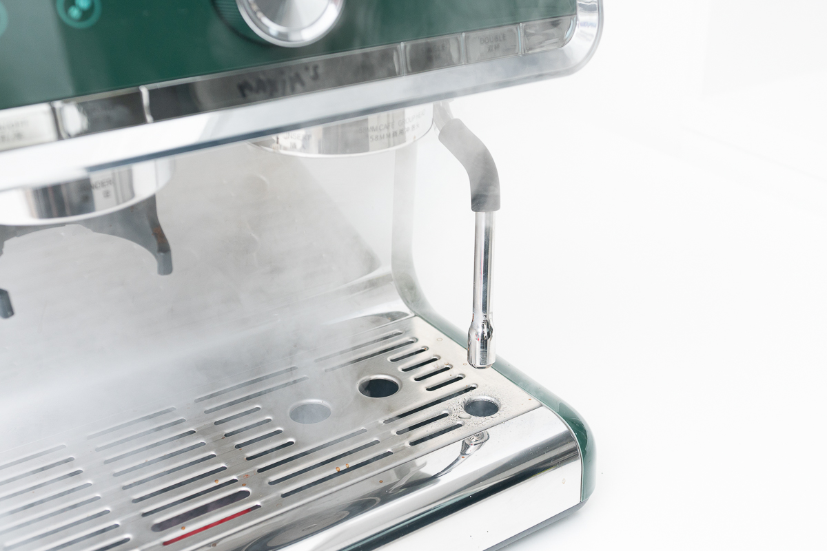 半自动意式咖啡胶囊咖啡机哪个好,胶囊咖啡机半自动和全自动的区别