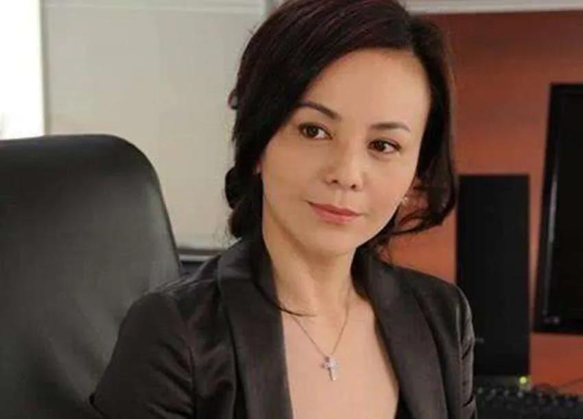 笑着活下去杨幂表现,笑着活下去主演现状