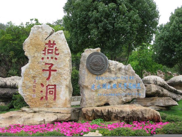 云南建水古城一座依然活着的古城,云南建水古城景点介绍