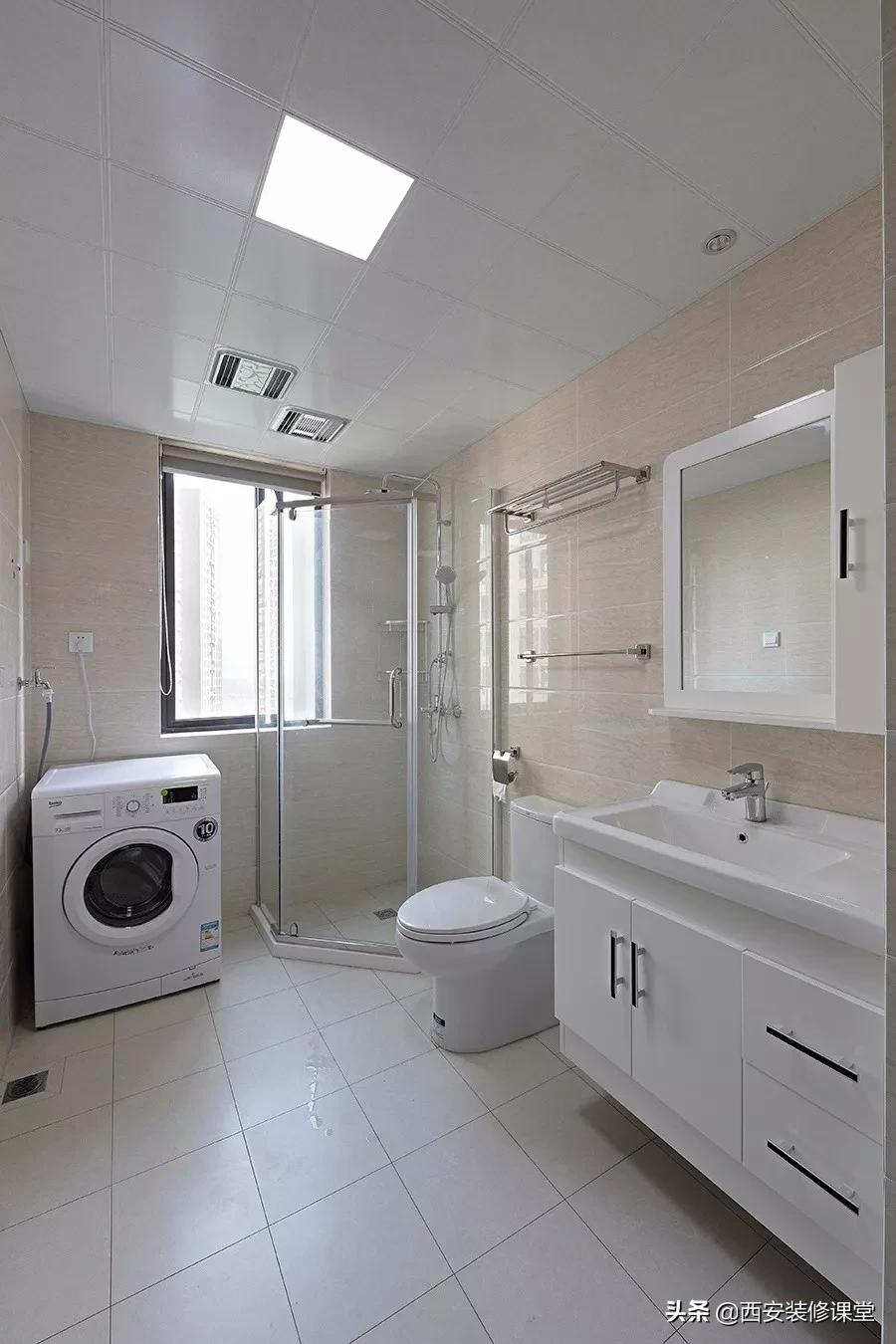 卫生间淋浴隔断用玻璃门还是浴帘,软装隔断卫生间淋浴区装修效果图