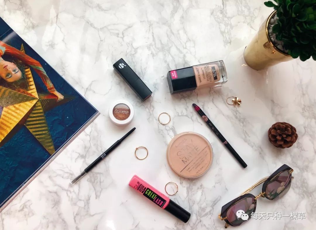 如何快速搞定一个简单的妆容,如何100块搞定全套化妆品