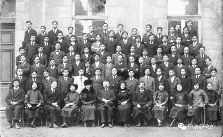 毕业季同学合影,14人一组毕业季照片