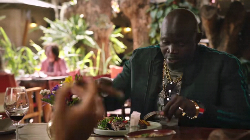 拒绝不了钱吧？《猎狐》唐洪一句台词，价值观让人愤怒