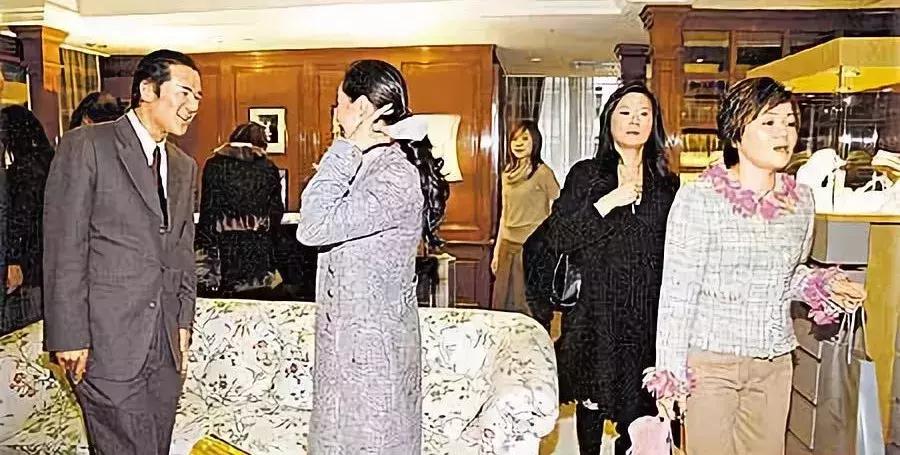 有钱有闲风华绝代,有钱有闲有美貌