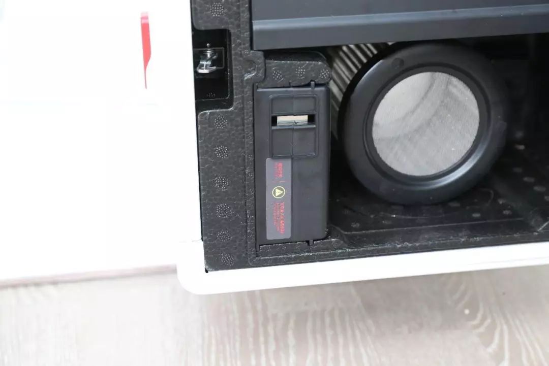 家用壁挂式新风机安装示意图,壁挂式新风机工作原理安装示意图