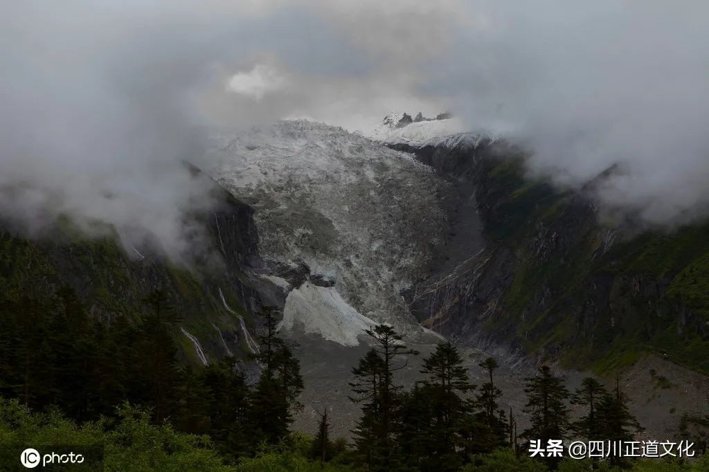 甘孜州5月最值得去的地方,甘孜州真的有必要去旅游一趟吗