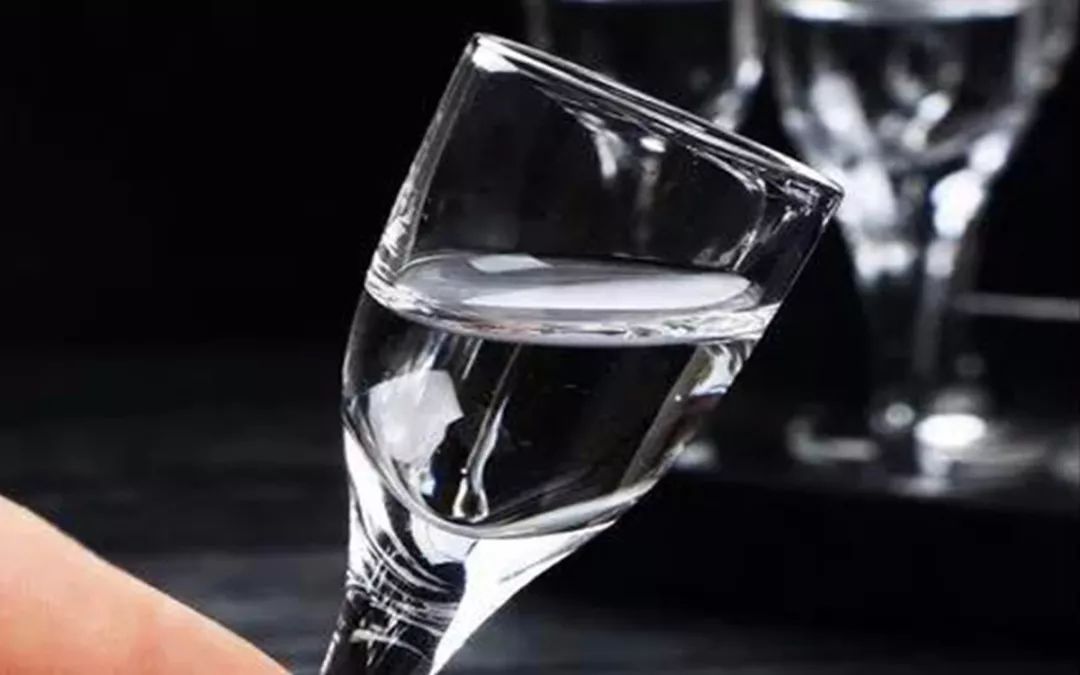 贵州省茅台镇大曲多少钱一瓶,贵州省茅台镇大曲酱香酒