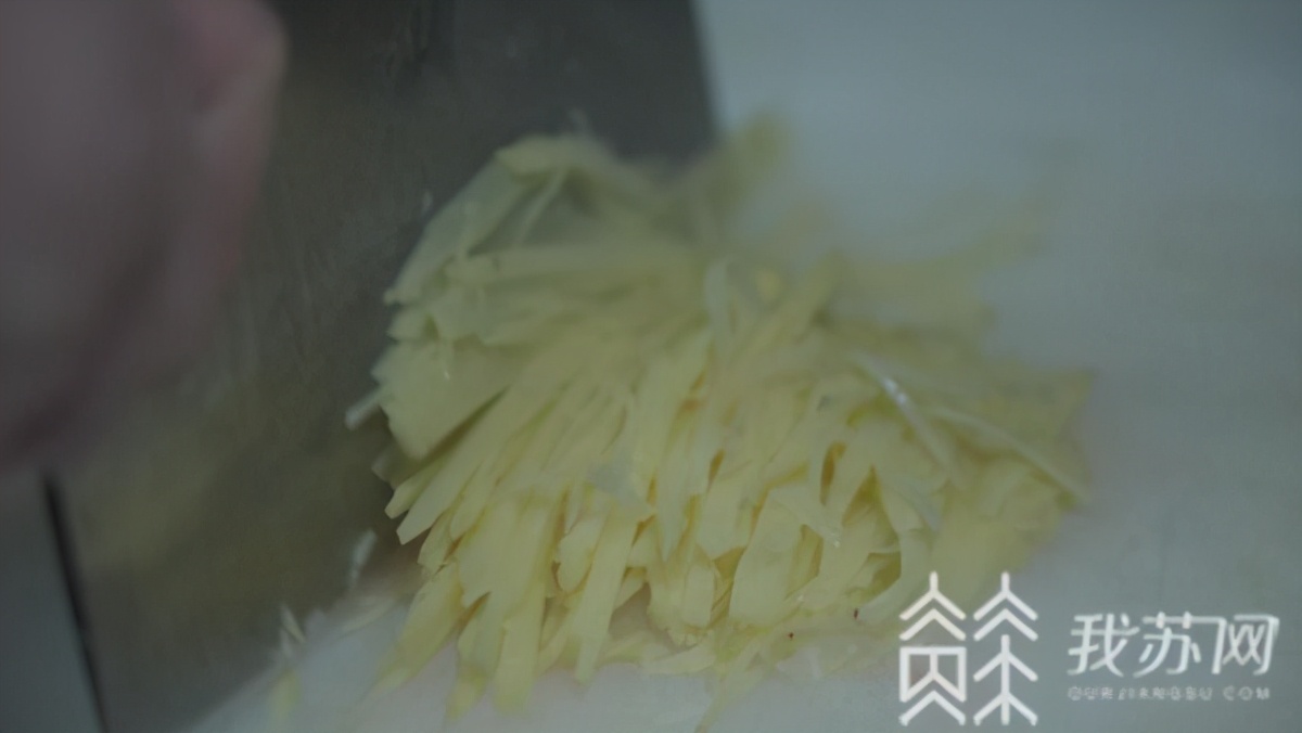 菜不洗就下锅是餐饮业常态？记者又调查了！|解忧帮