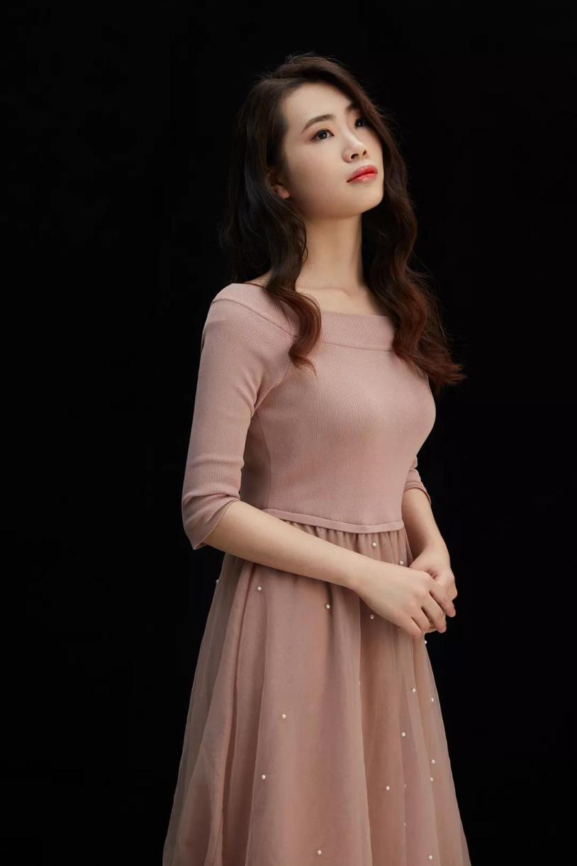 哪家巨头MM颜值最高？京东端庄，拼多多清纯，小米是爱情的味道