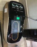 当初忍痛买的万元球鞋，被你们说拆就拆，你有想过我的感受吗？