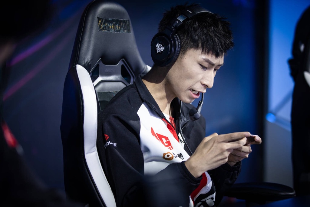 王者荣耀想要成为职业选手？梦泪告诉你做不到这些就早点回家