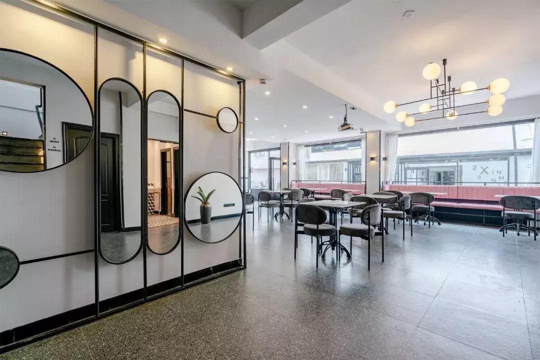 藏在海边的摩洛哥花园!夫妻俩不懂设计,却造出厦门最美网红民宿