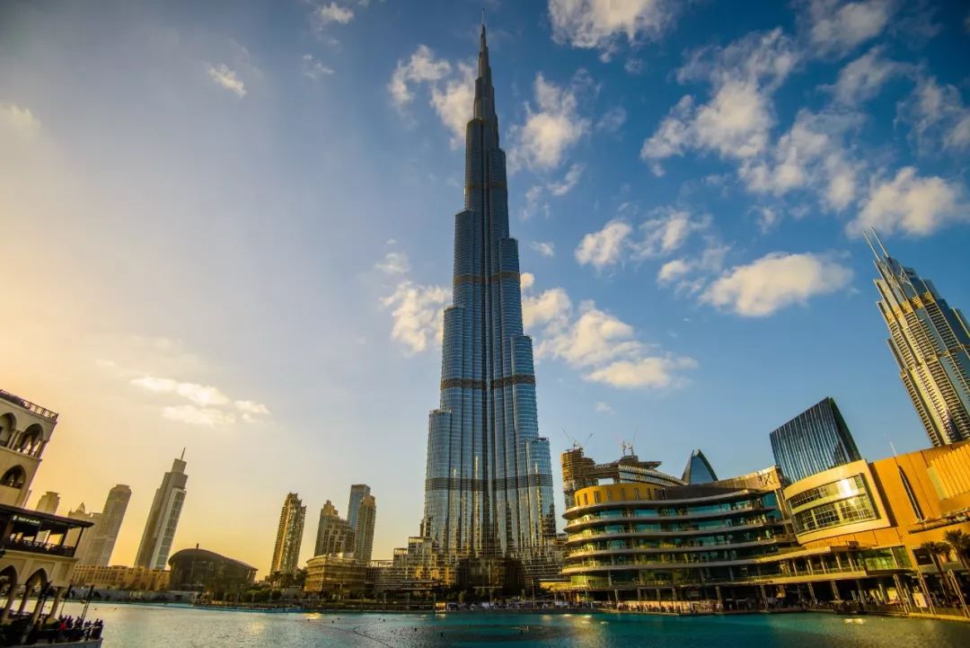 靠捡垃圾成为千亿富豪,靠捡垃圾成为千亿富翁合集