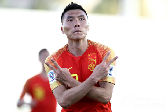 中国男足张琳芃于大宝,中国男足1:0韩国于大宝进球