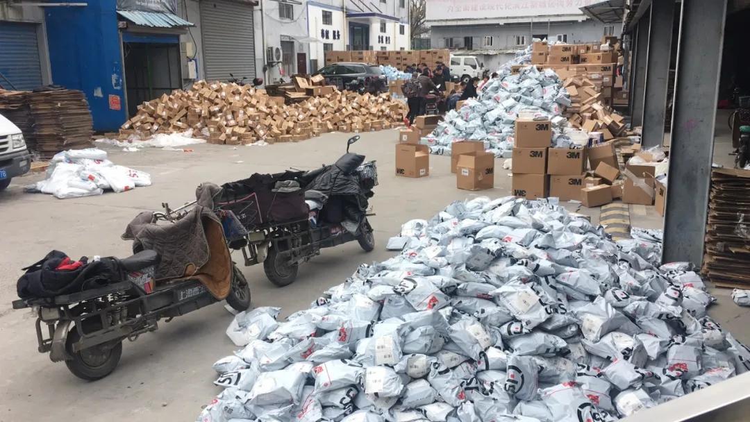 公安部严厉打击利用疫情哄抬物价 (严惩哄抬物价犯罪典型案例)