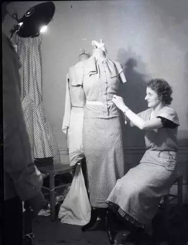 英国历史上最禁断的爱恋：国王退位，只为与她成婚