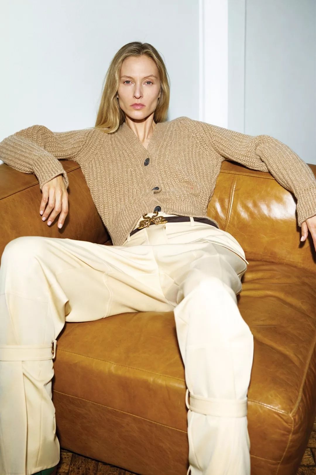 毛衣裤子显瘦款,直筒裤和阔腿裤哪个显高显瘦